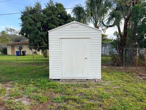 Tiny photo for 2881 NW 24th Court, Fort Lauderdale, FL 33311 (MLS # B26027465)