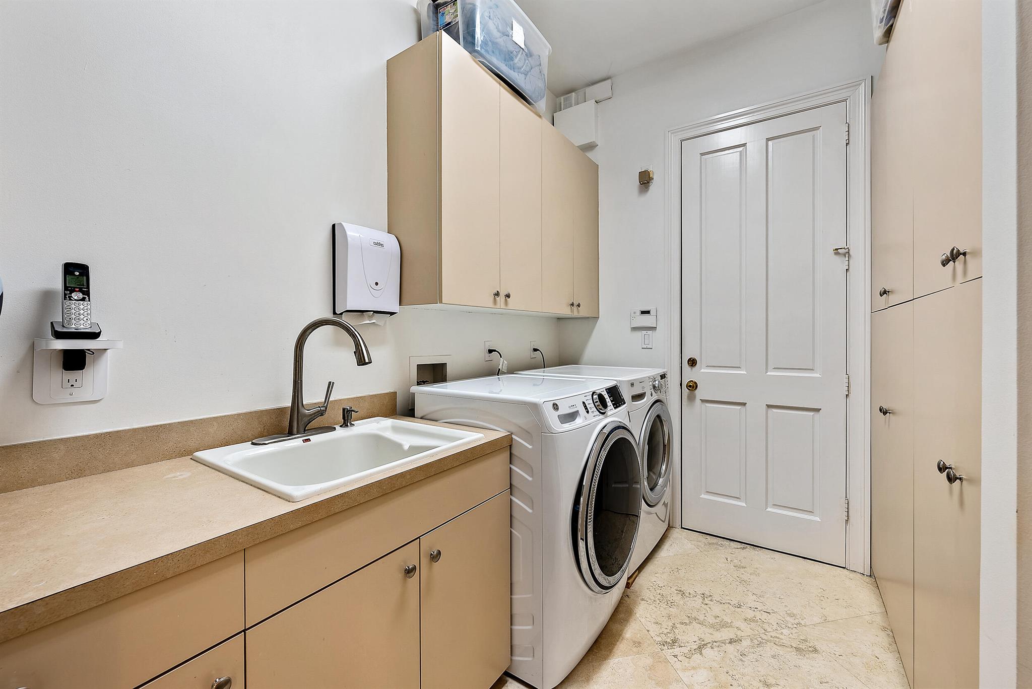 BALLENISLES - Residential