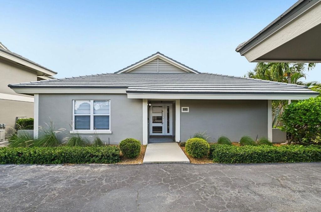 Photo of 660 Forsyth Street #7, Boca Raton, FL 33487 (MLS # R11150220)