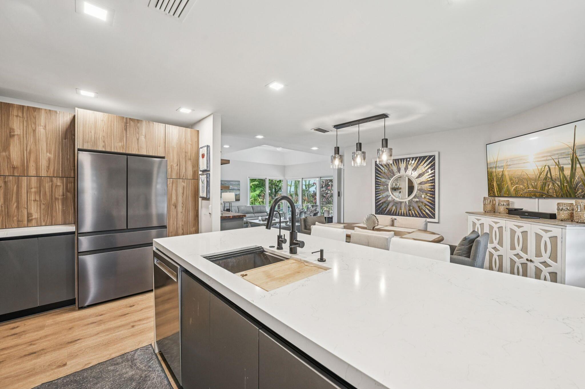 FORSYTH PARK CONDO - Residential