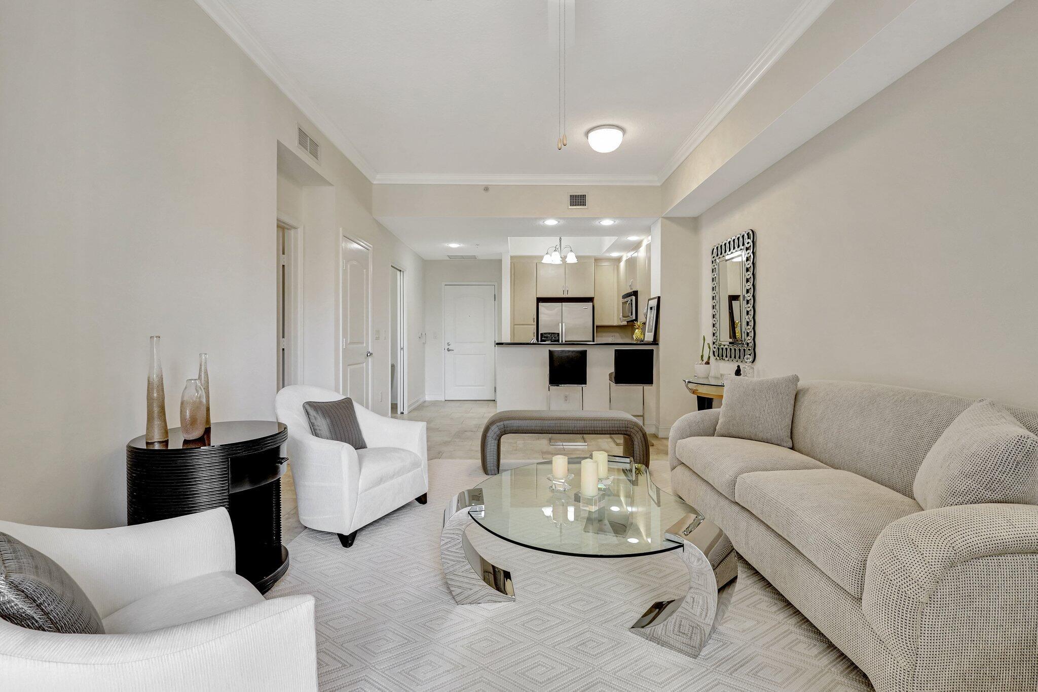 701 S Olive Avenue 1208, West Palm Beach, FL, 33401/$599,000 4 701 S Olive Avenue 1208