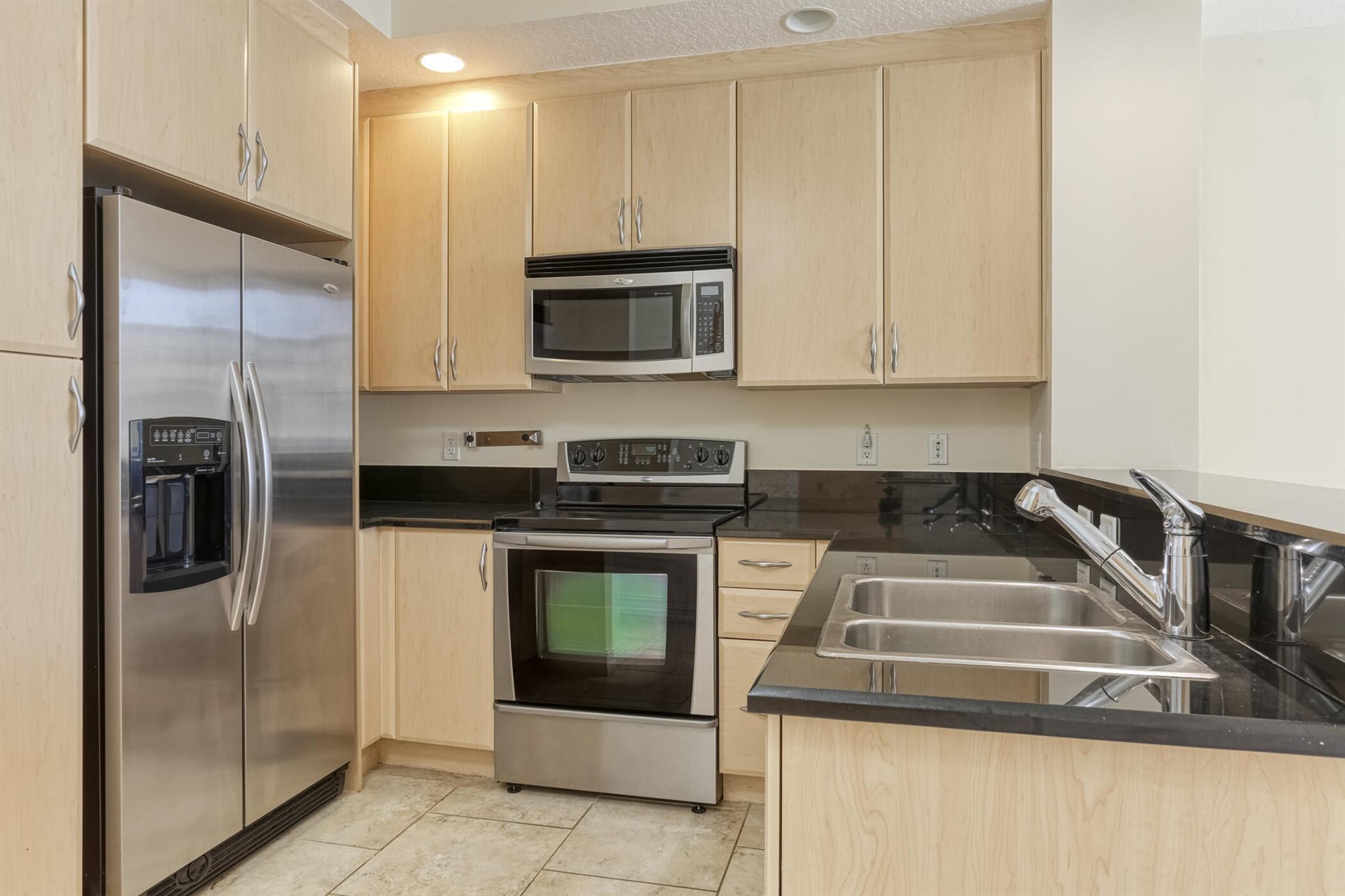 701 S Olive Avenue 1208, West Palm Beach, FL, 33401/$599,000 3 701 S Olive Avenue 1208