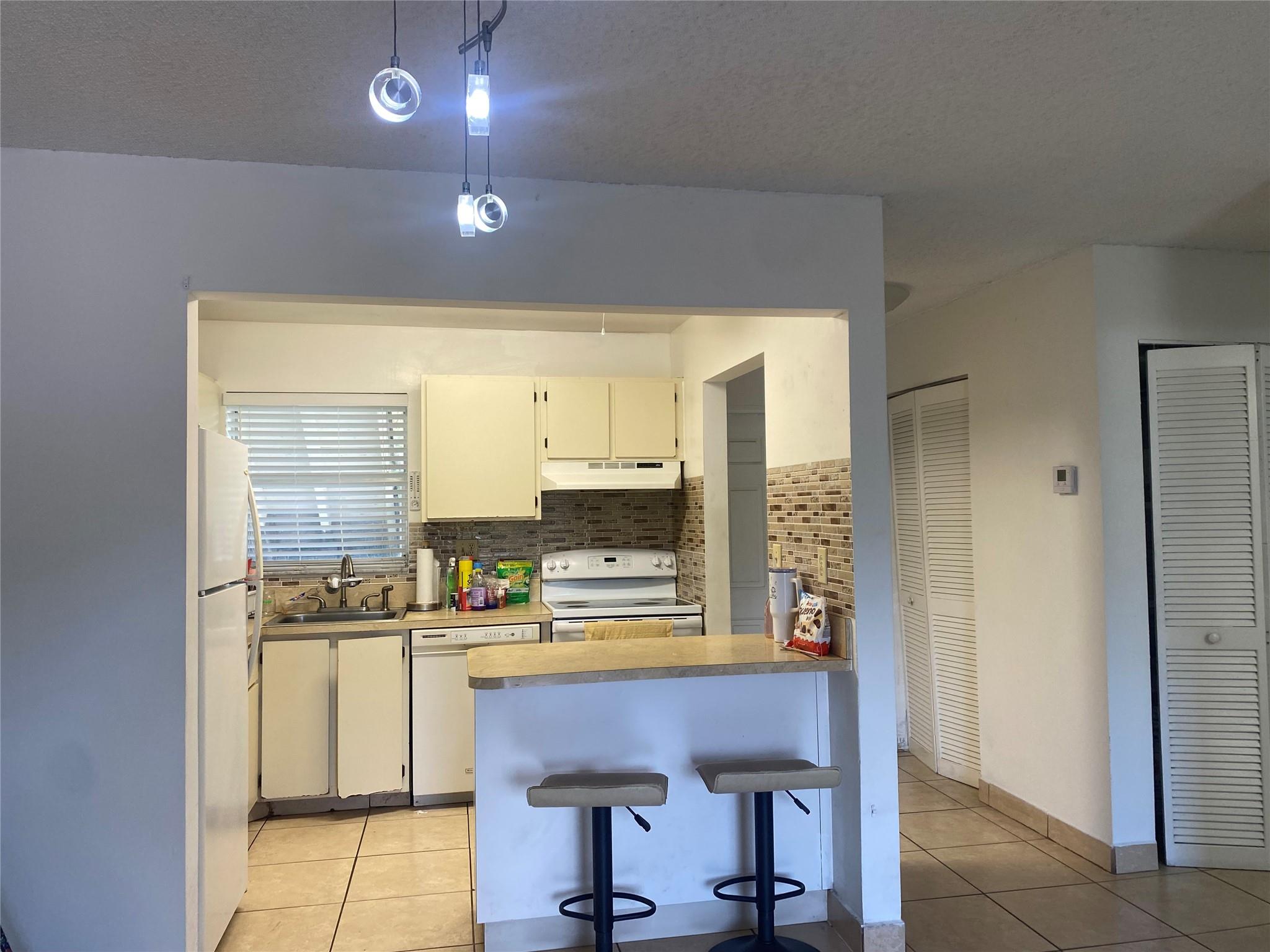 Villa Nova Condominiums - Residential Lease