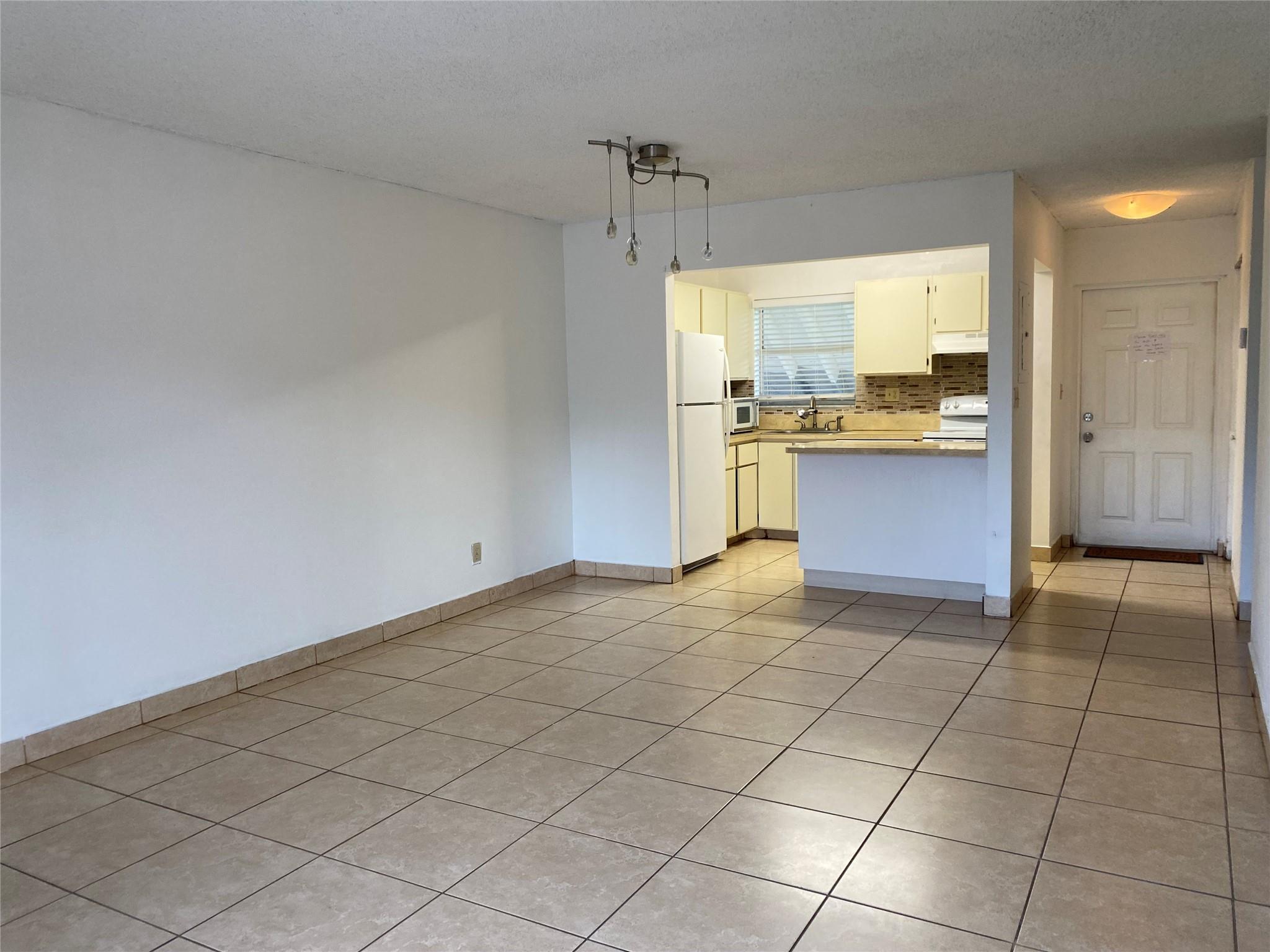 Villa Nova Condominiums - Residential Lease