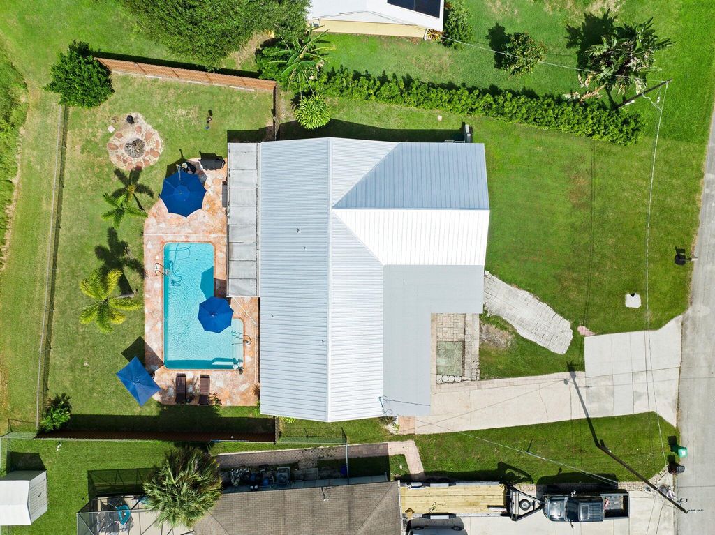 Photo of 6514 Doris Drive, Fort Pierce, FL 34951 (MLS # R10920591)