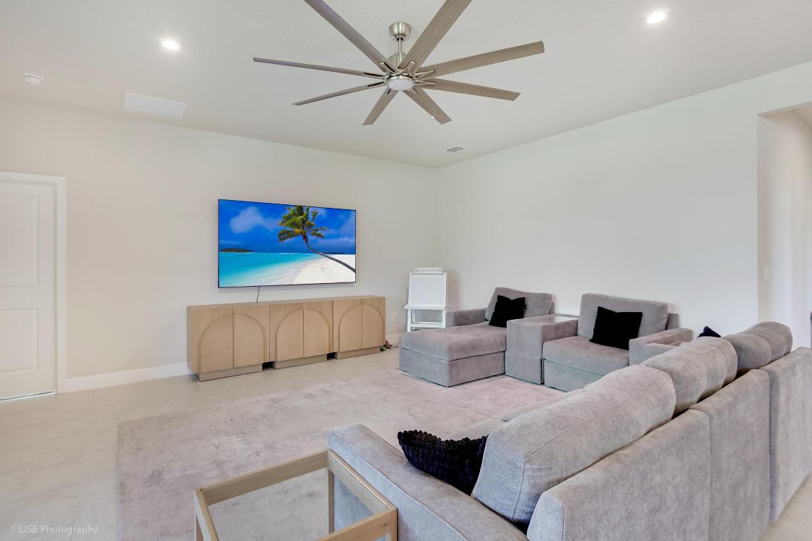 SPIRIT OF SEBASTIAN - Residential