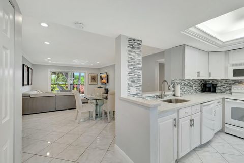 14823 Cumberland Drive 202 Delray Beach FL 33446