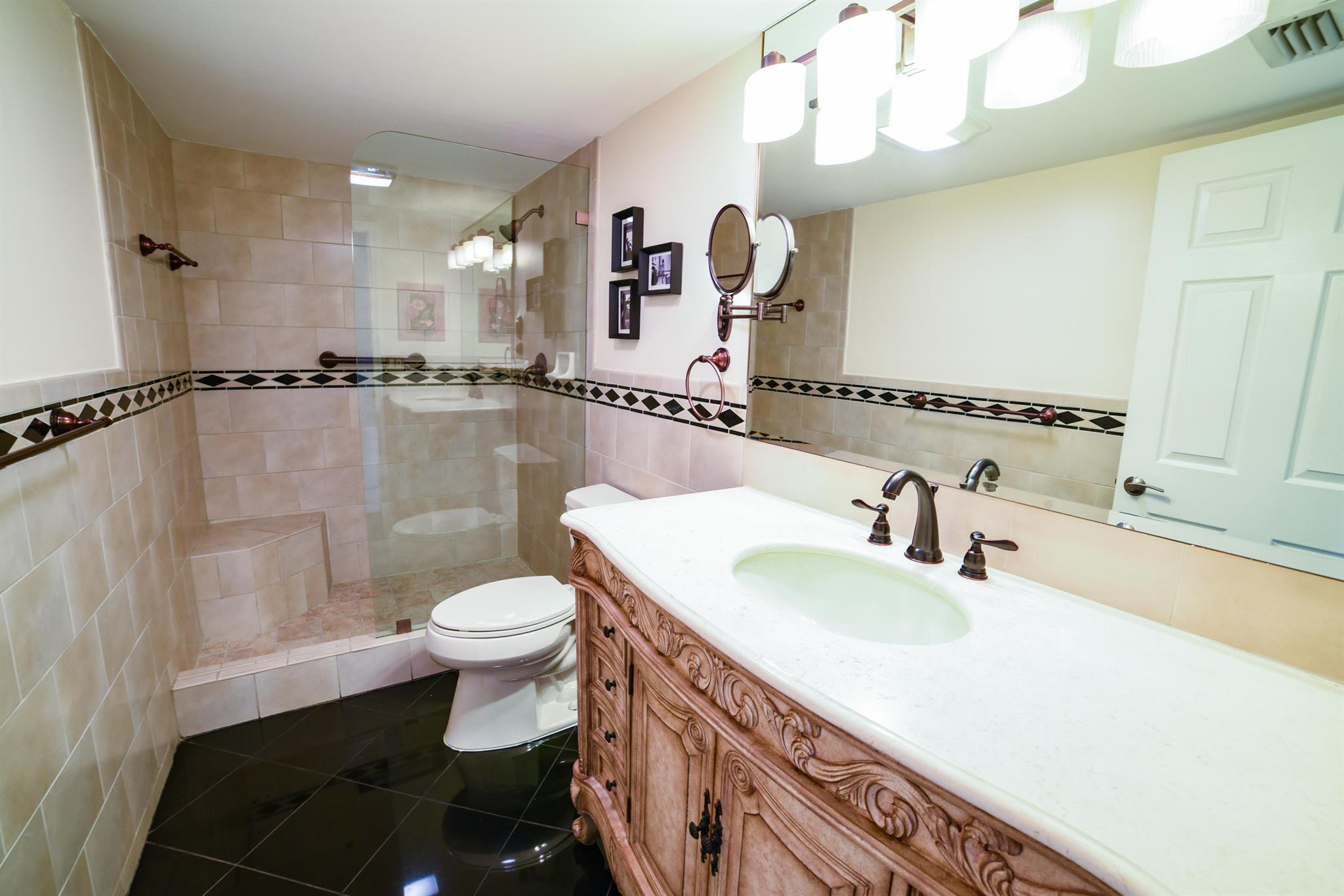 VILLAGES OF ORIOLE DEAUVI - Residential Lease