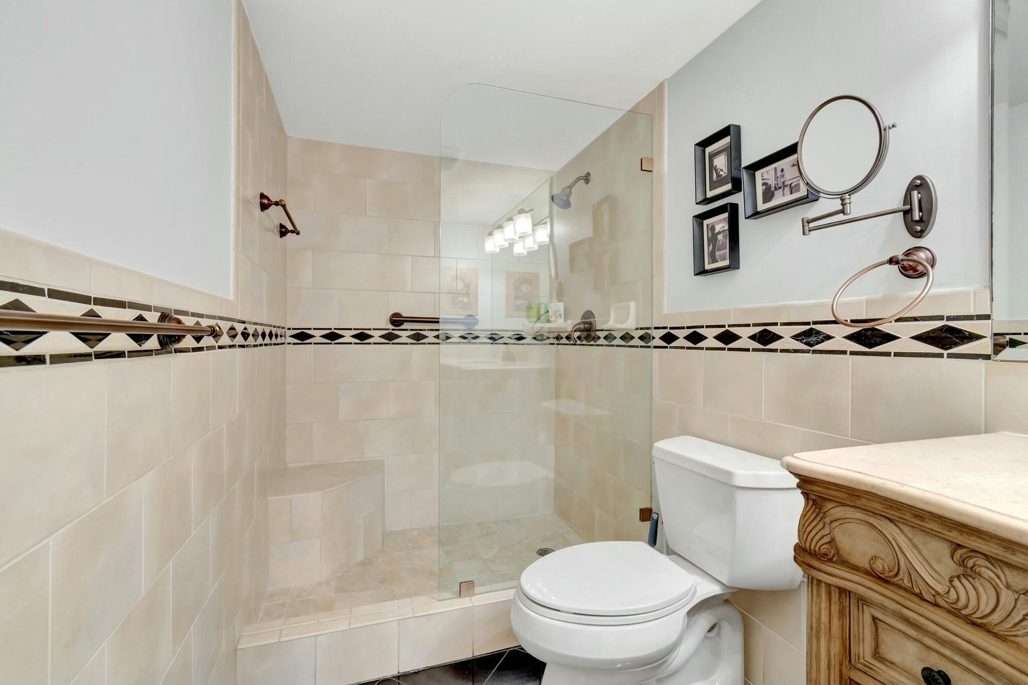 VILLAGES OF ORIOLE DEAUVI - Residential Lease