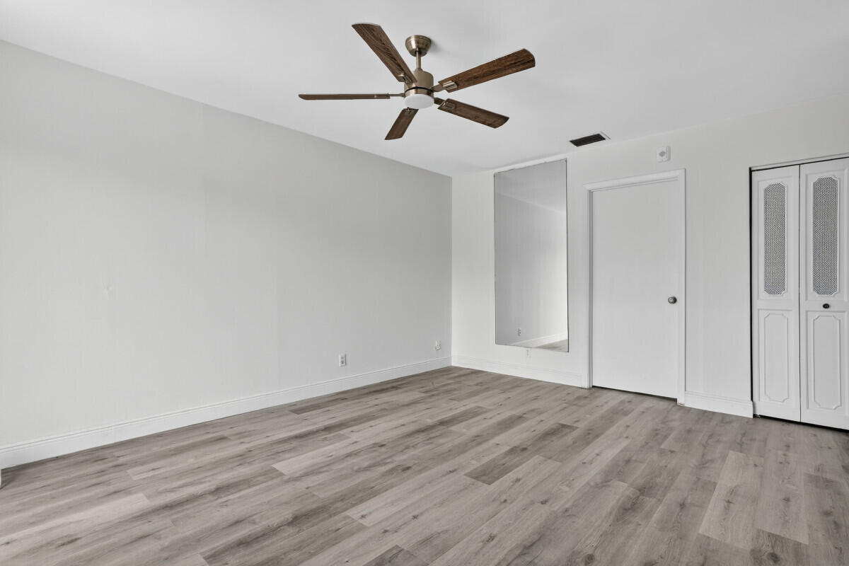 495 SE 8th Street 242