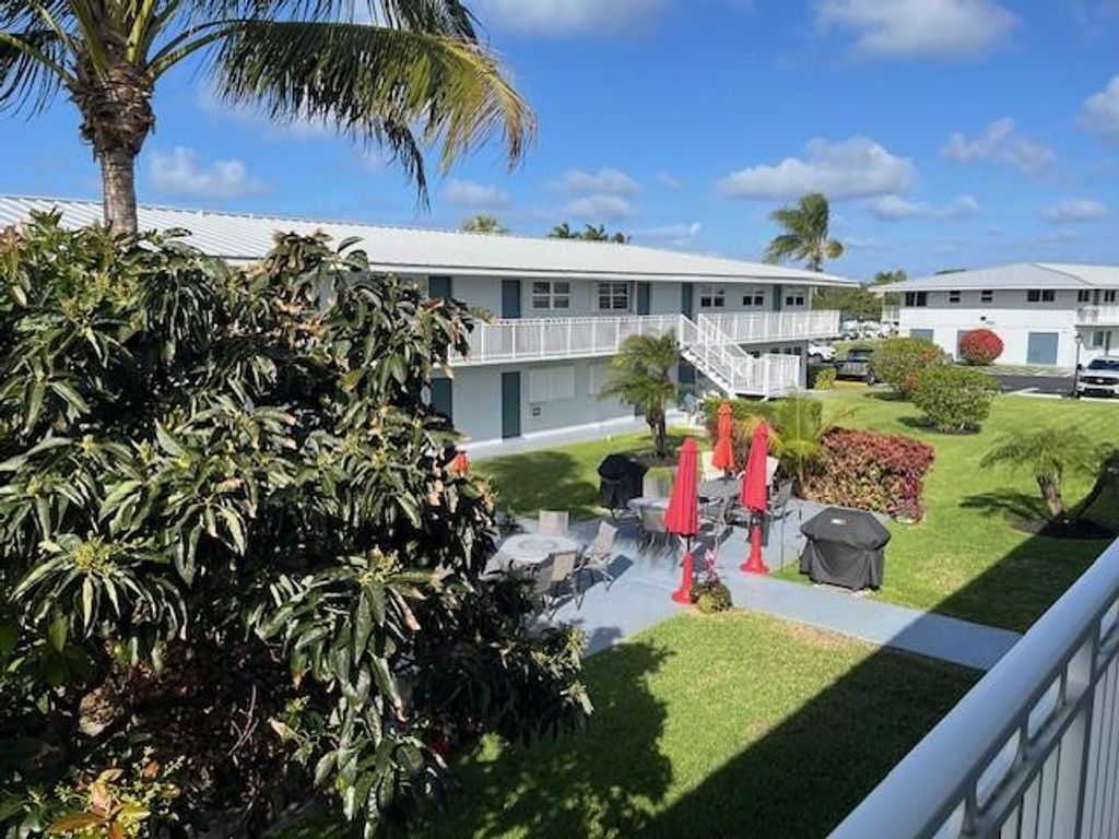 Photo of 2520 S Federal Highway #12-A, Boynton Beach, FL 33435 (MLS # F10556775)