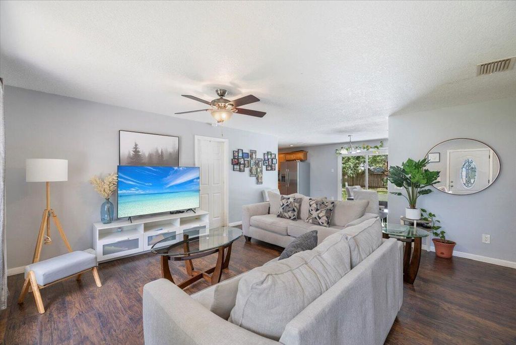 Photo of 7506 Winter Garden Parkway, Fort Pierce, FL 34951 (MLS # R11103561)