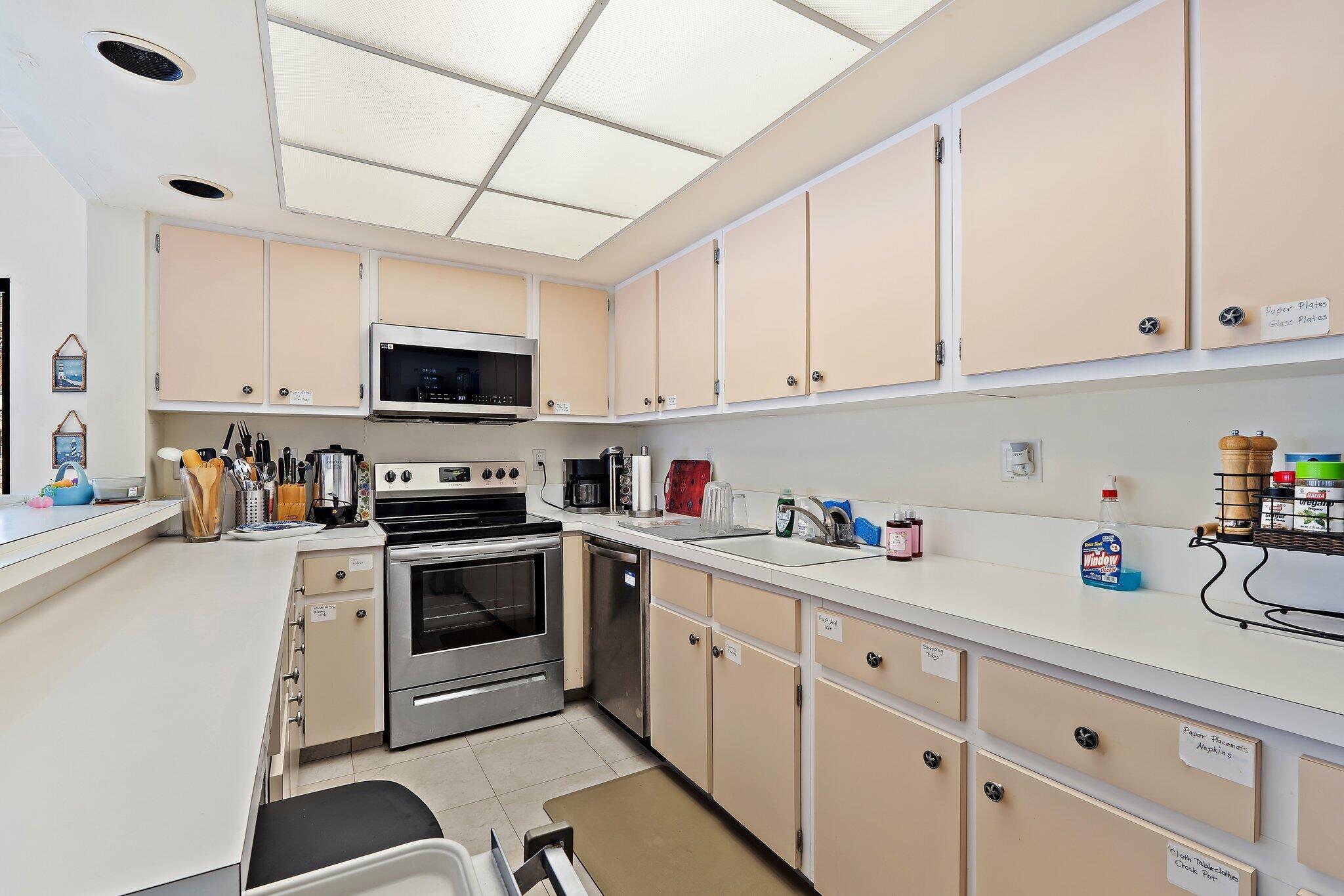 DUNES TOWERS CONDO - Residential