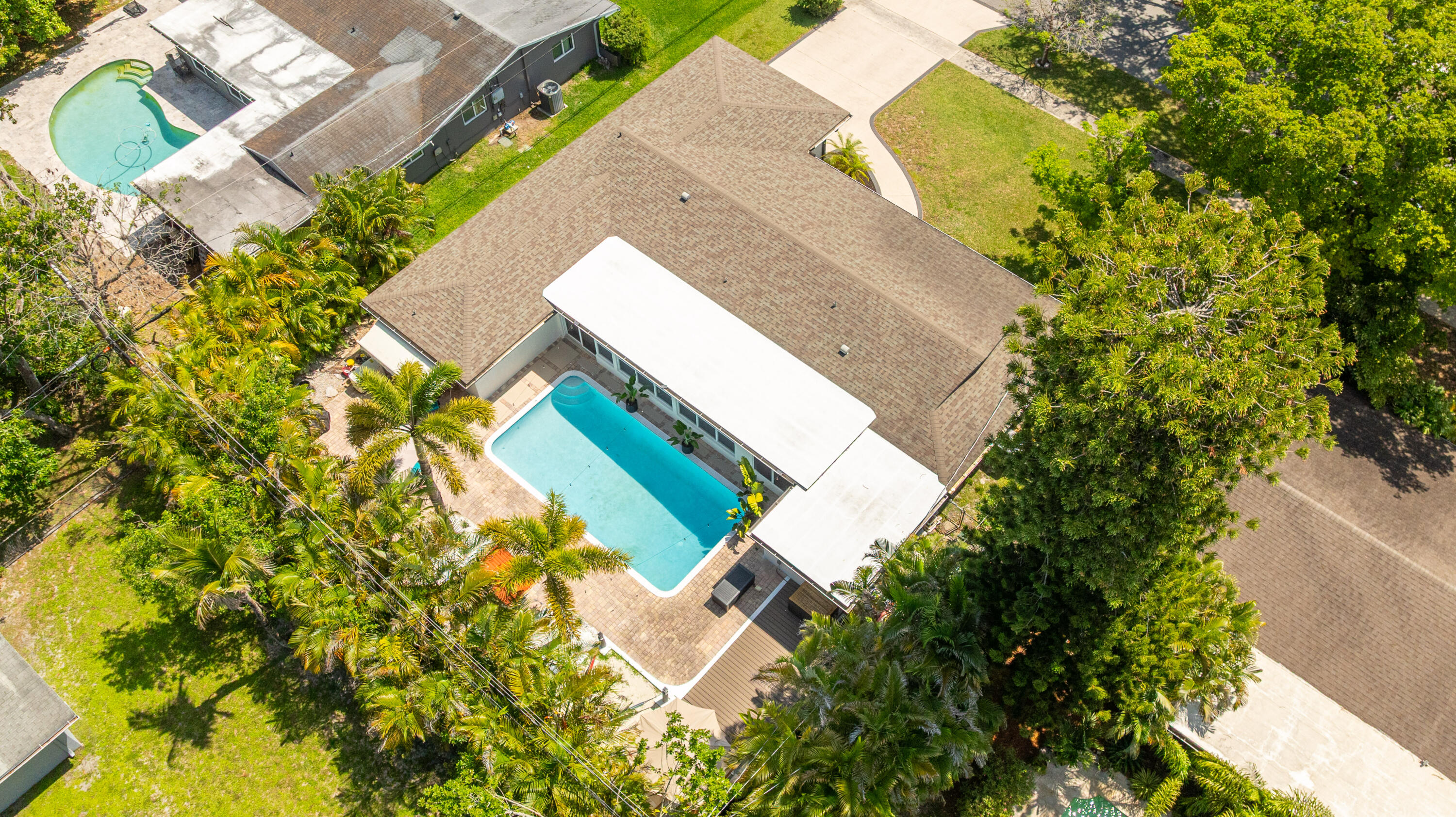 MIRROR LAKE ESTATES SEC SIX - Residential