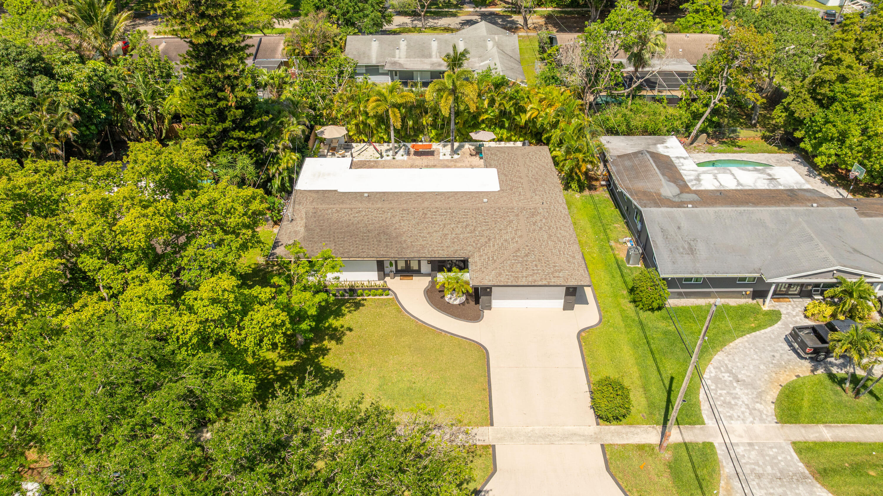 MIRROR LAKE ESTATES SEC SIX - Residential