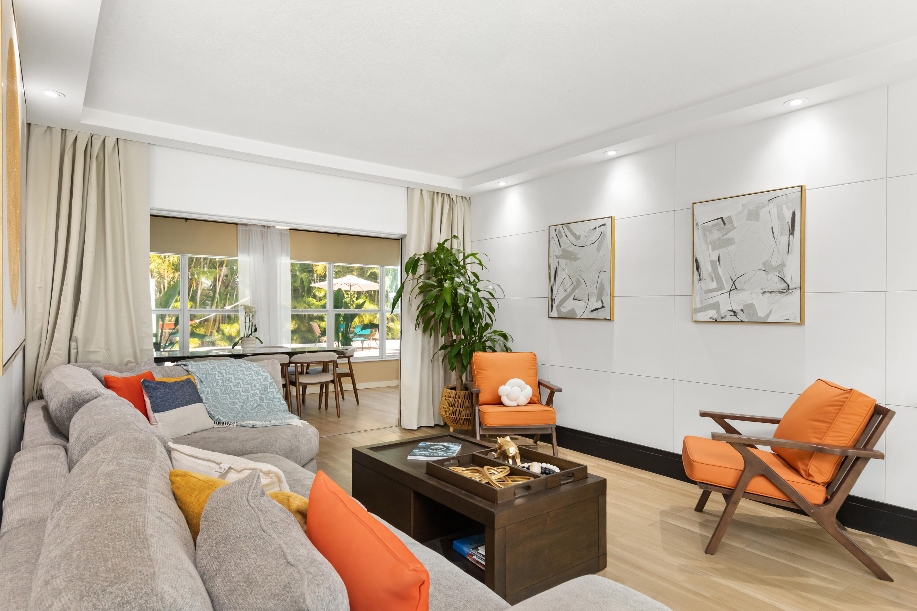 MIRROR LAKE ESTATES SEC SIX - Residential