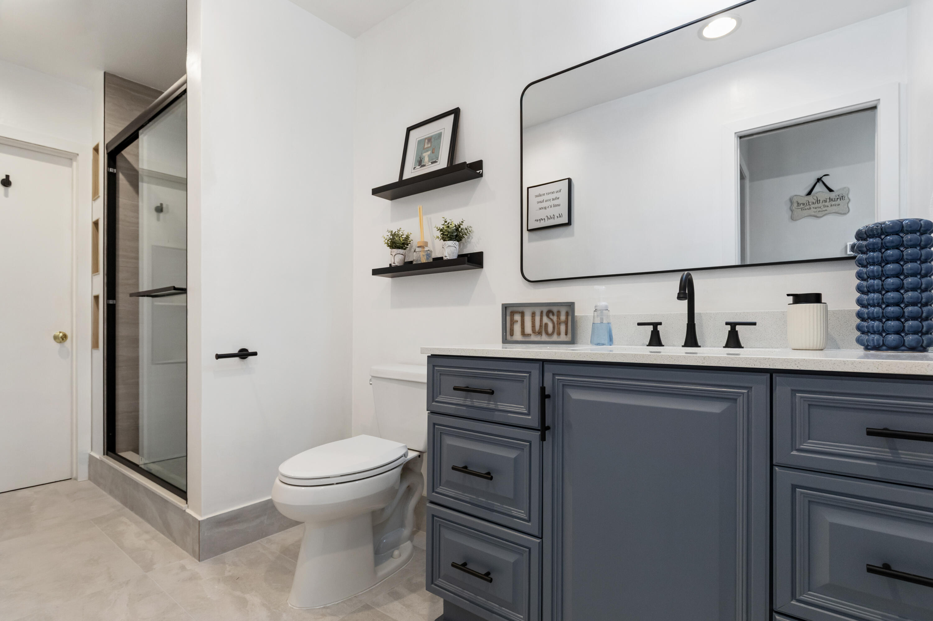 MIRROR LAKE ESTATES SEC SIX - Residential