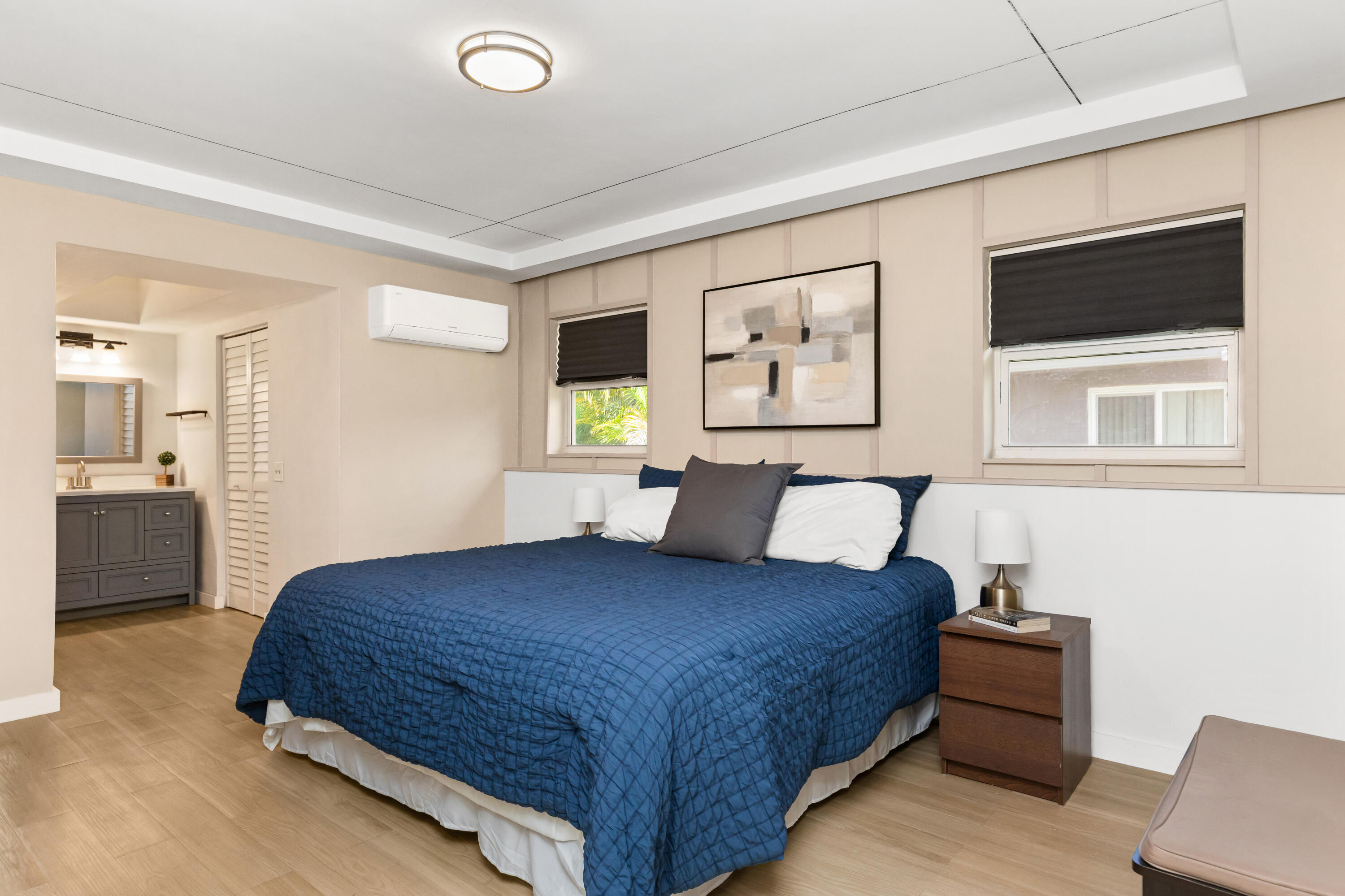 MIRROR LAKE ESTATES SEC SIX - Residential