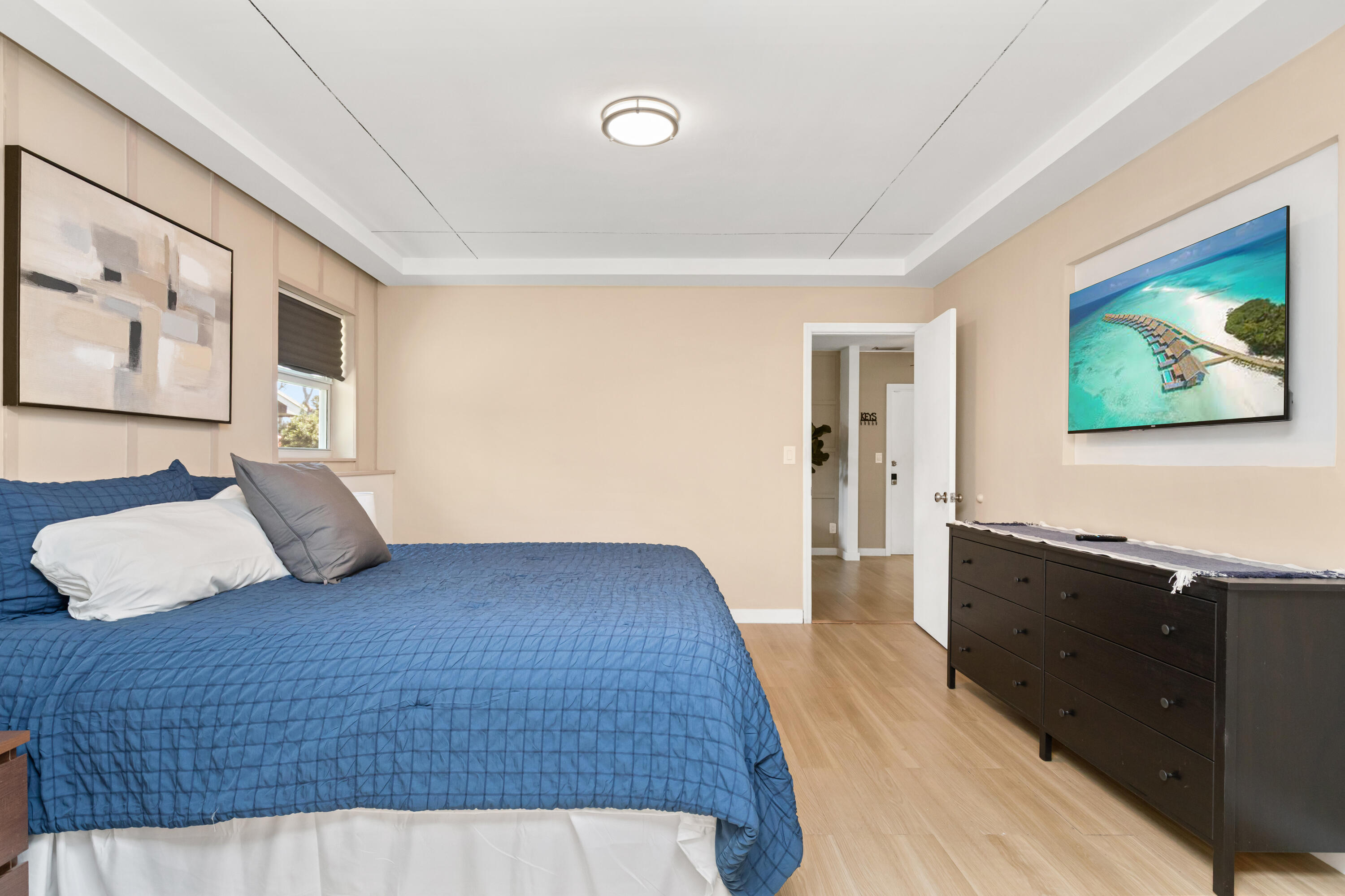 MIRROR LAKE ESTATES SEC SIX - Residential
