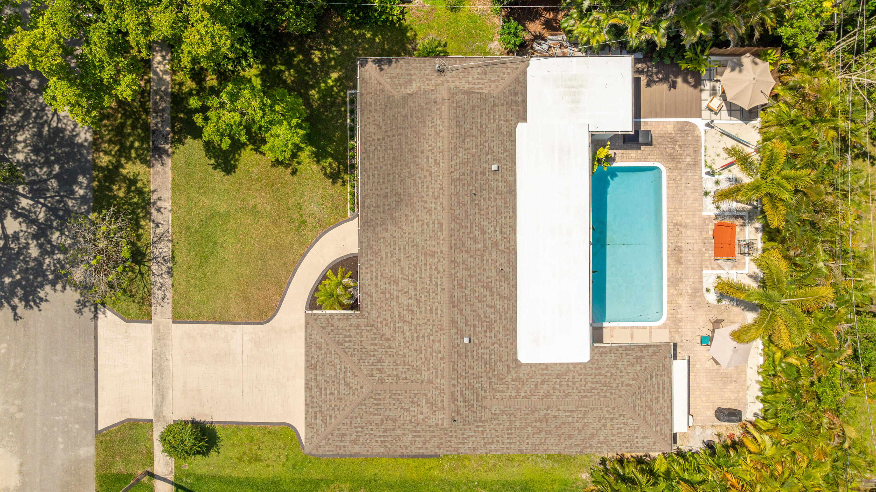 MIRROR LAKE ESTATES SEC SIX - Residential