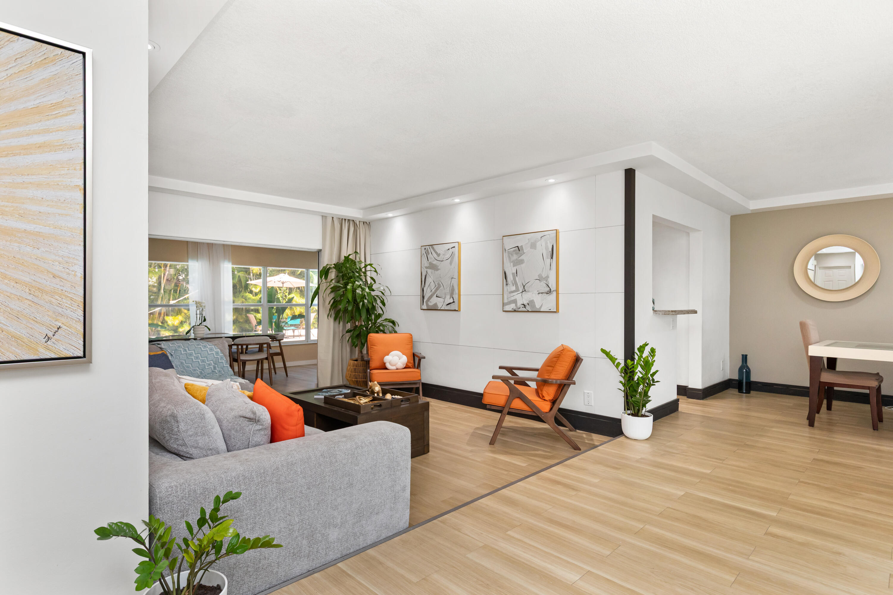 MIRROR LAKE ESTATES SEC SIX - Residential
