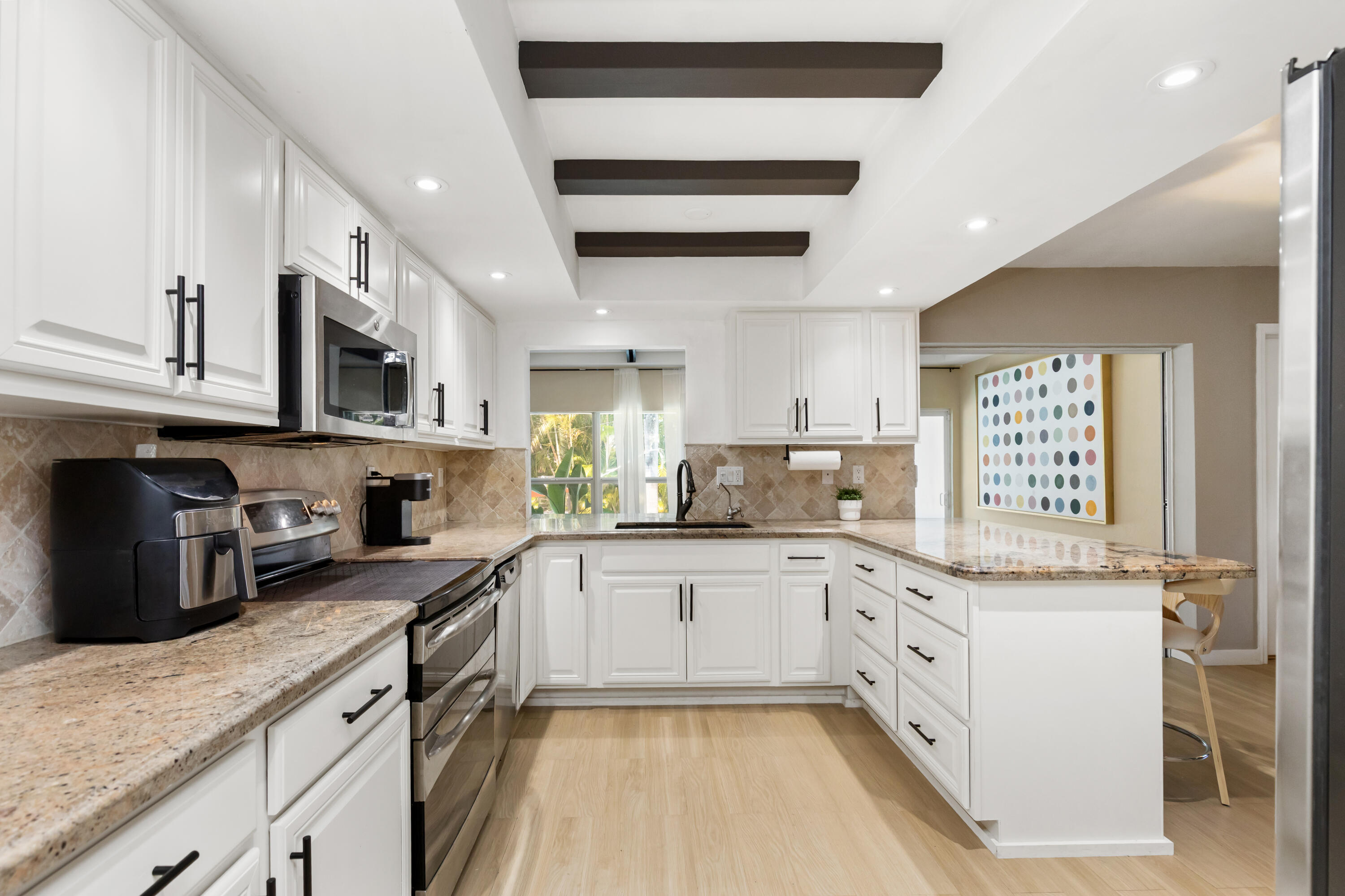MIRROR LAKE ESTATES SEC SIX - Residential