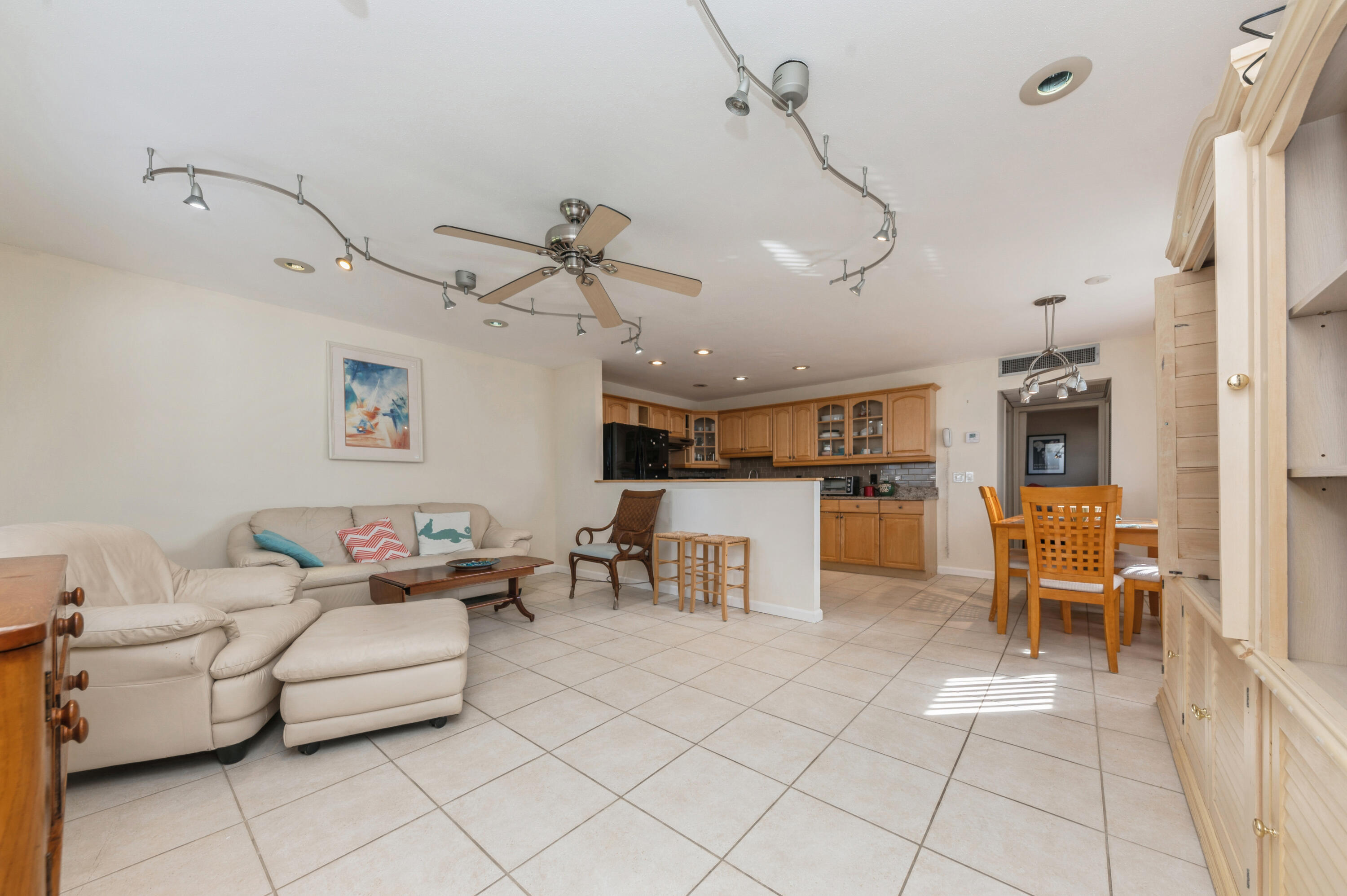 KINGS POINT - Residential Lease
