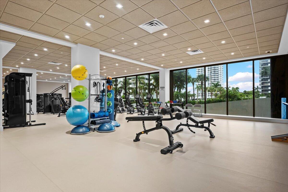 OLD PORT COVE LAKE POINT TOWER CONDO - Residential