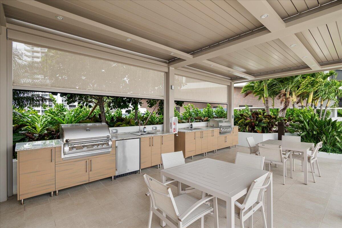 OLD PORT COVE LAKE POINT TOWER CONDO - Residential