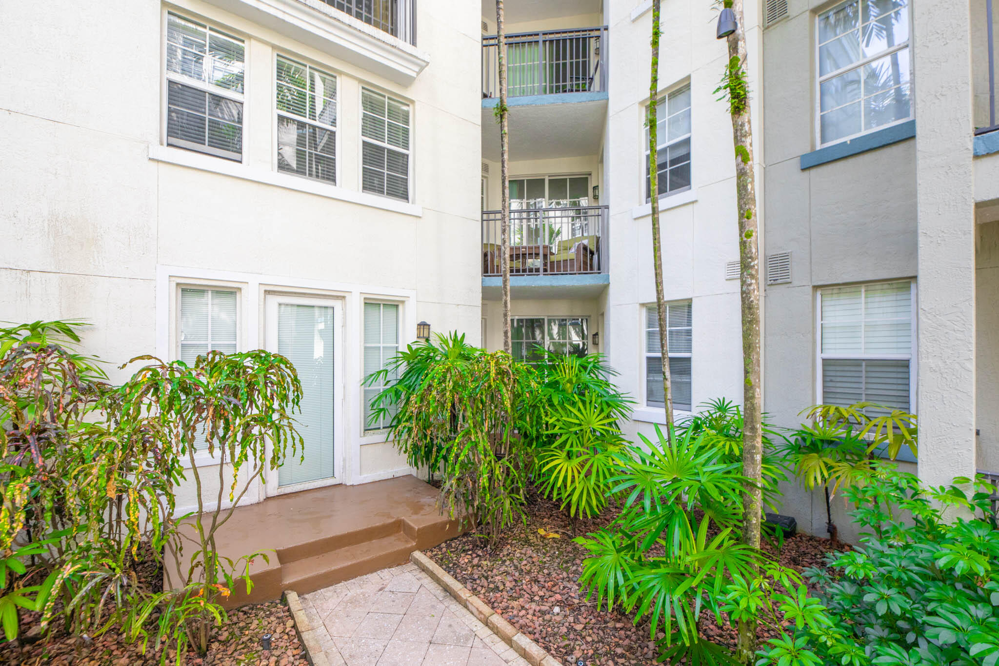 SOLE AT FORT LAUDERDALE CONDO - Residential Lease