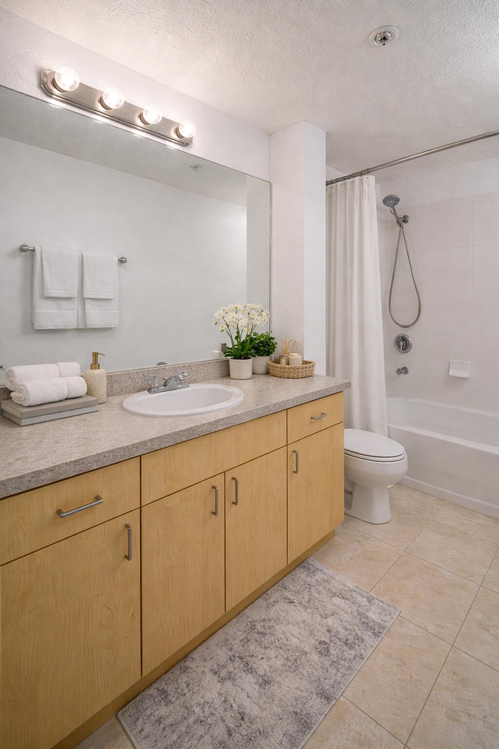 SOLE AT FORT LAUDERDALE CONDO - Residential Lease