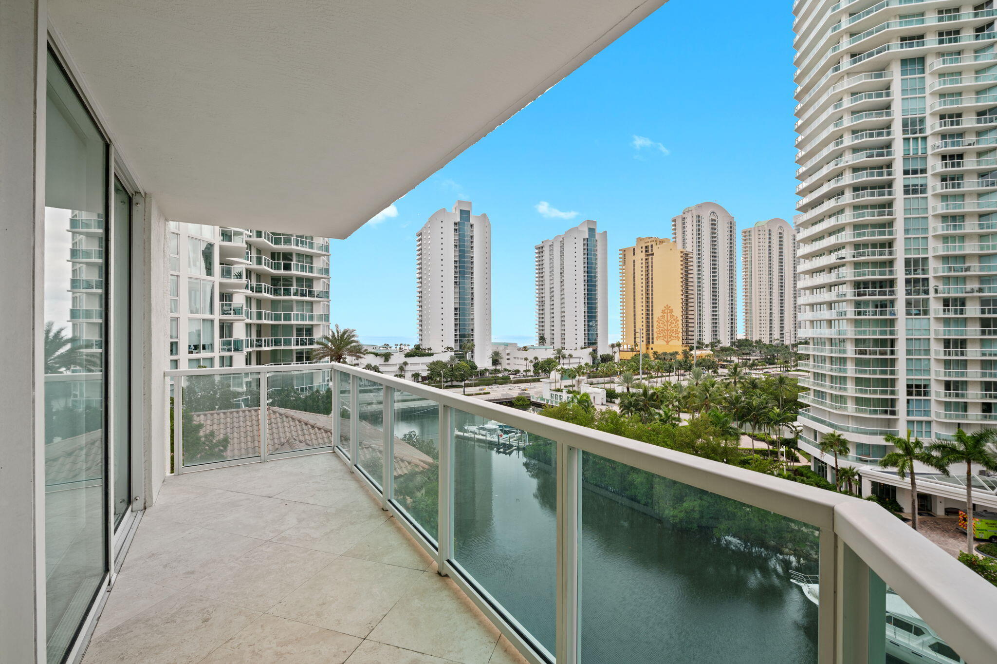 200 Sunny Isles Boulevard