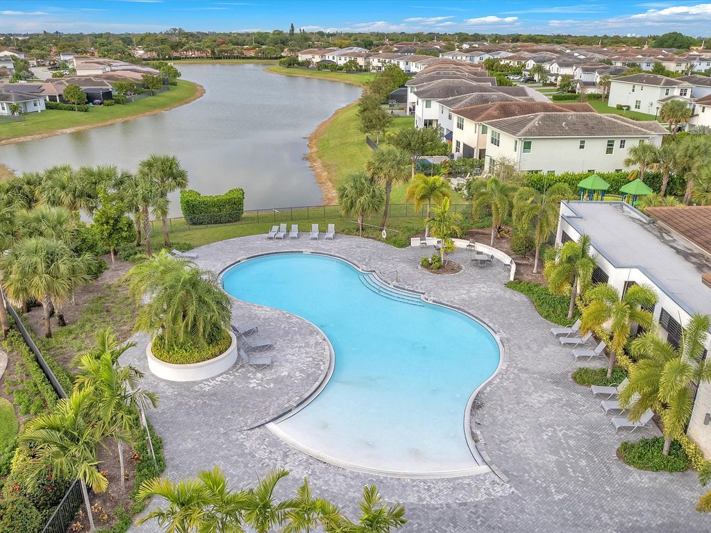 Photo of 1130 Rio Court, Pompano Beach, FL 33064 (MLS # F10497948)