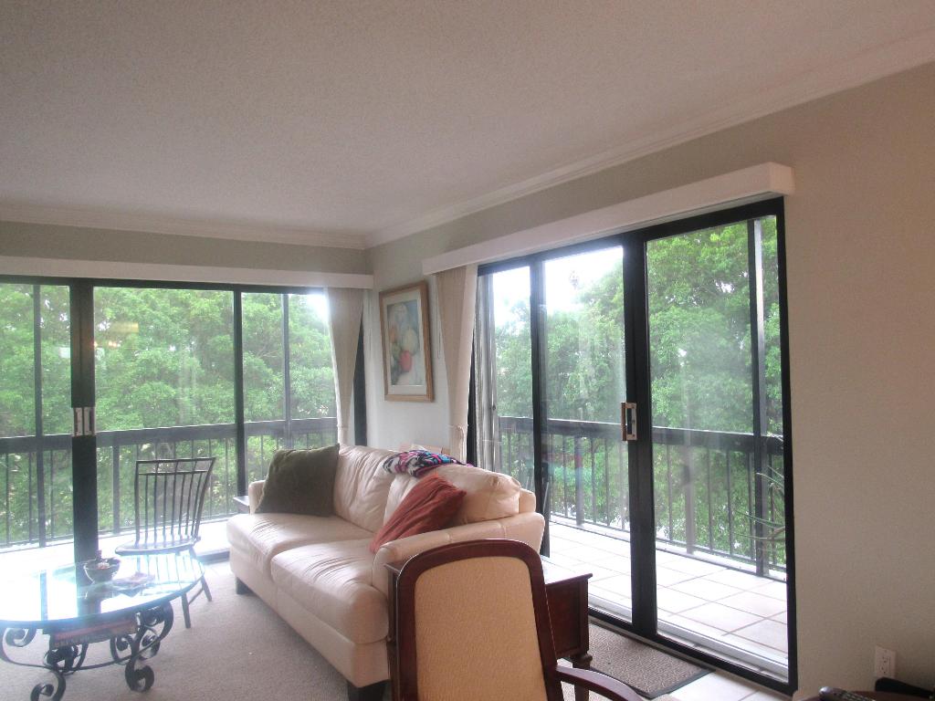 LANDS OF THE PRESIDENT CONDO 8 - Residential