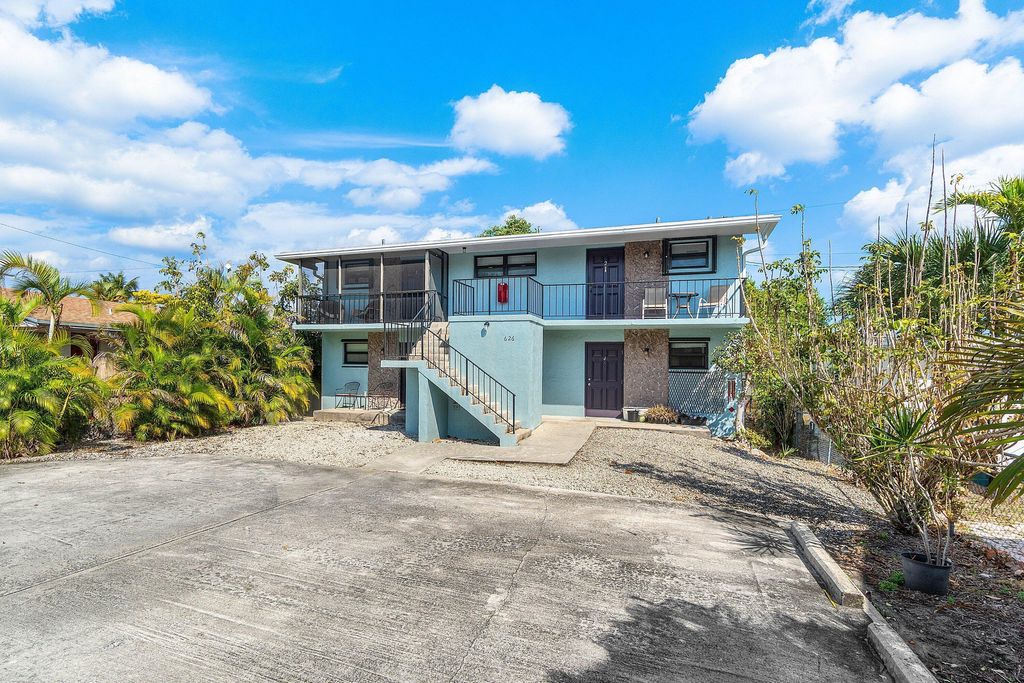 Photo of 626 N Federal Highway #Unit 3, Lake Worth Beach, FL 33460 (MLS # B26032604)