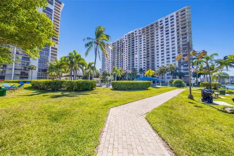 18181 NE 31st Ct Unit 804, Aventura, FL MLS: F10492537