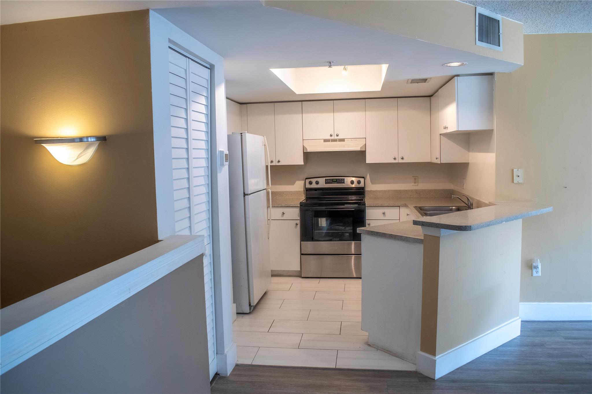 2021 SE 10th Ave 206