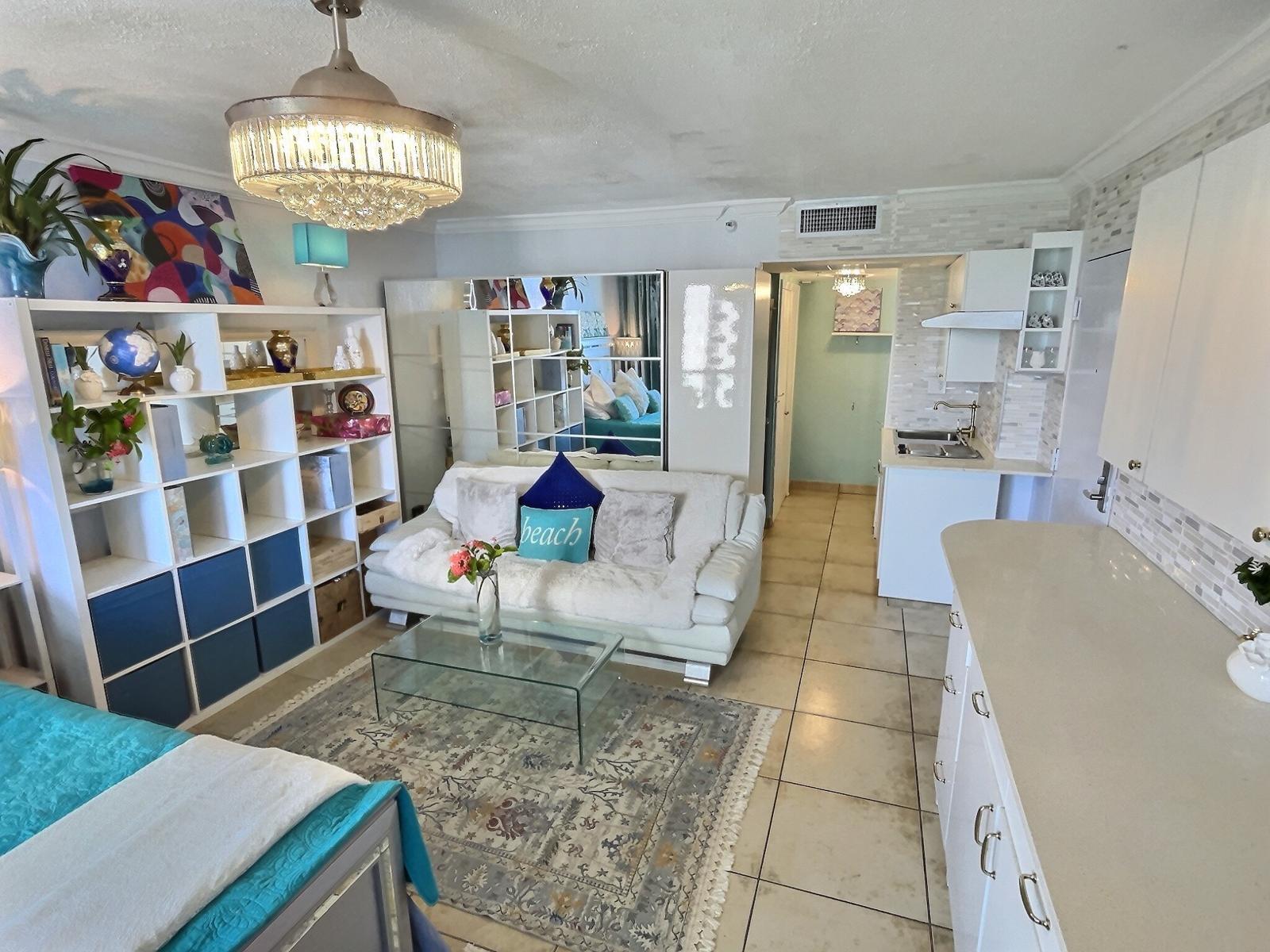 THE AVENTURA BEACH CLUB - Residential