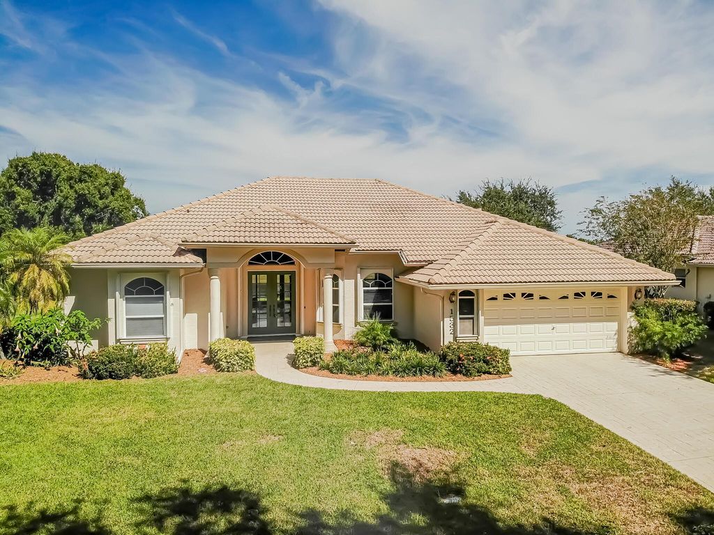 Photo of 1532 SW Mockingbird Circle, Port St Lucie, FL 34986 (MLS # R10930064)
