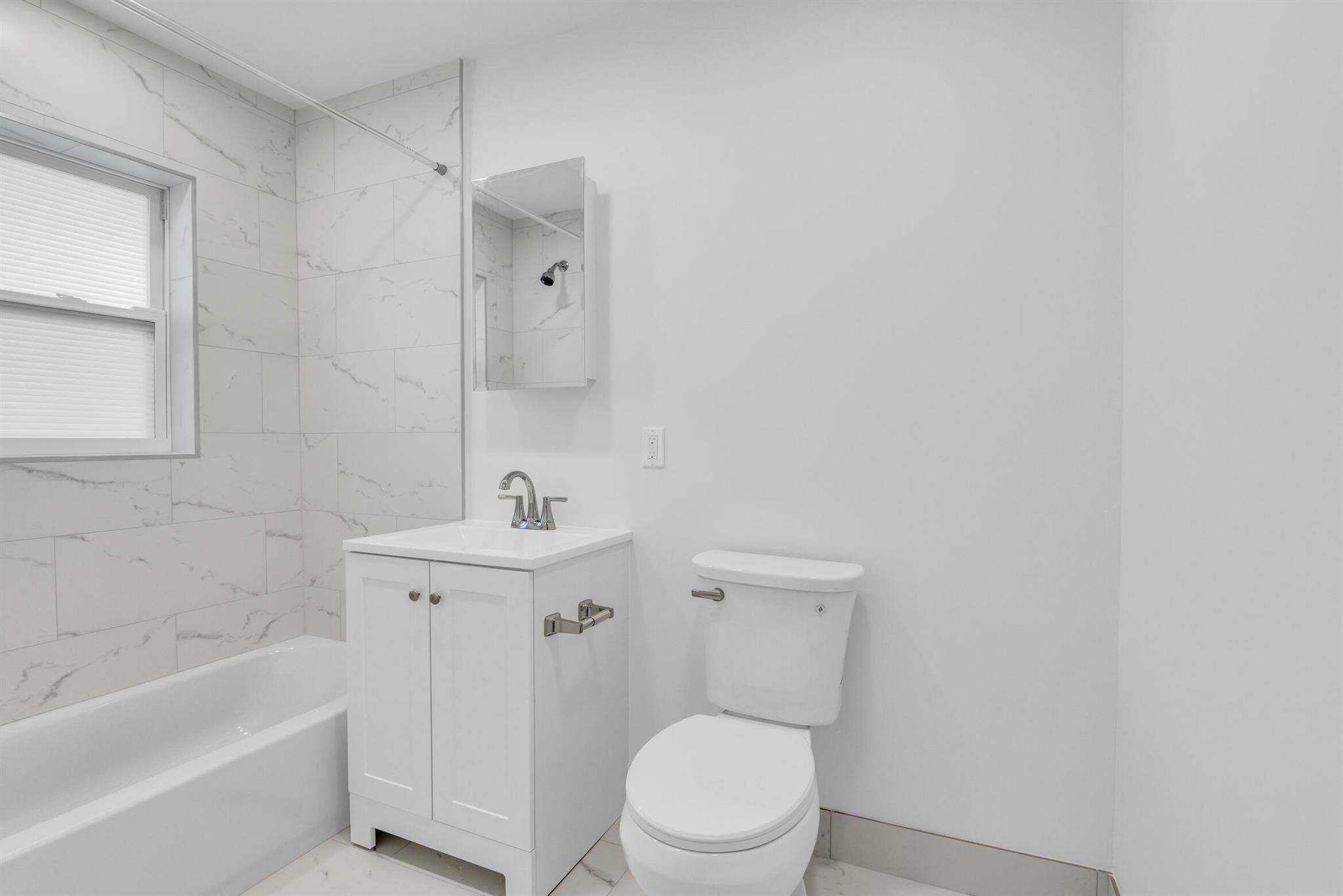 LAKE WORTH TOWN OF - Residential Lease