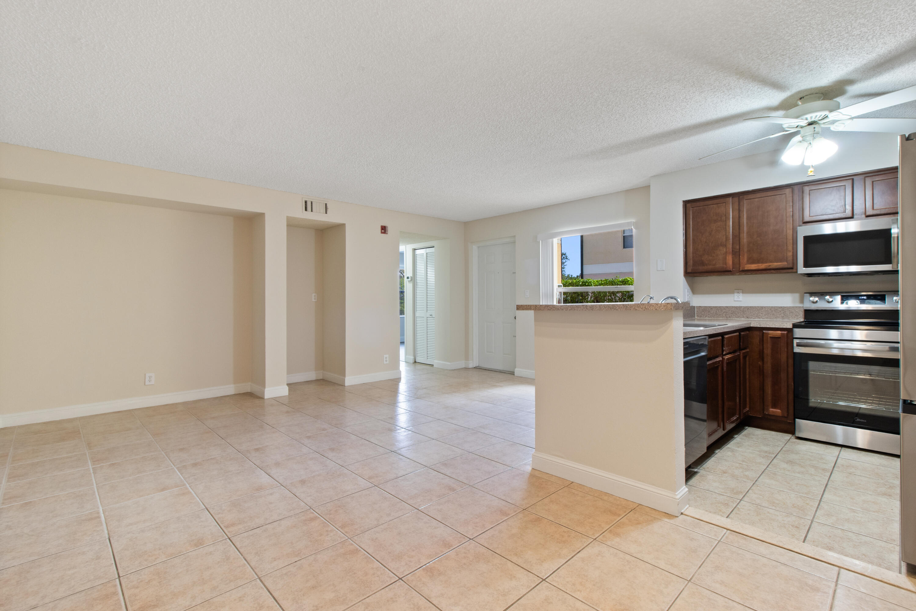 SOUTH PALM PLACE CONDO - Residential