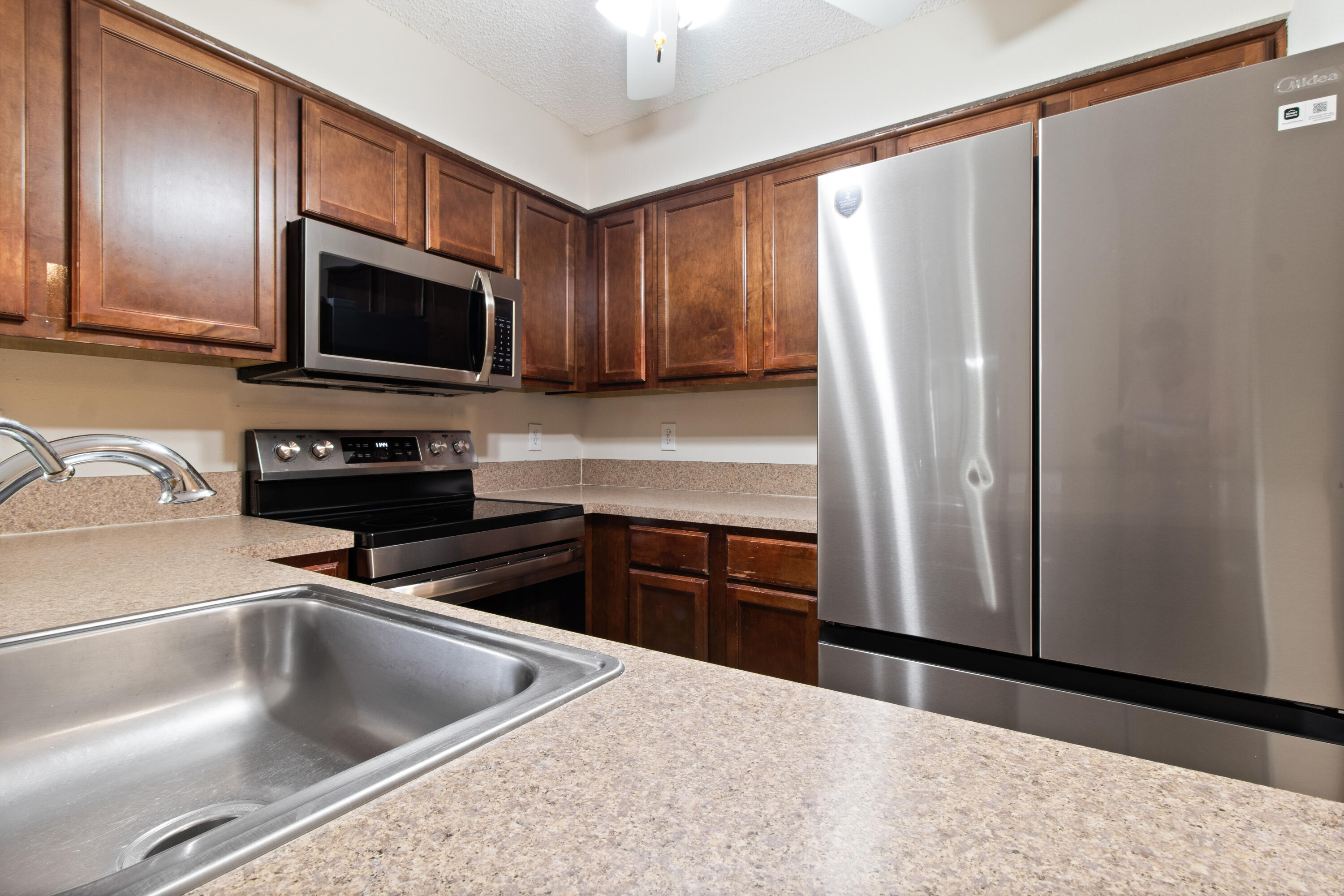 SOUTH PALM PLACE CONDO - Residential