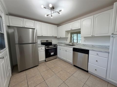 301 NE 14th Avenue 108 Hallandale Beach FL 33009