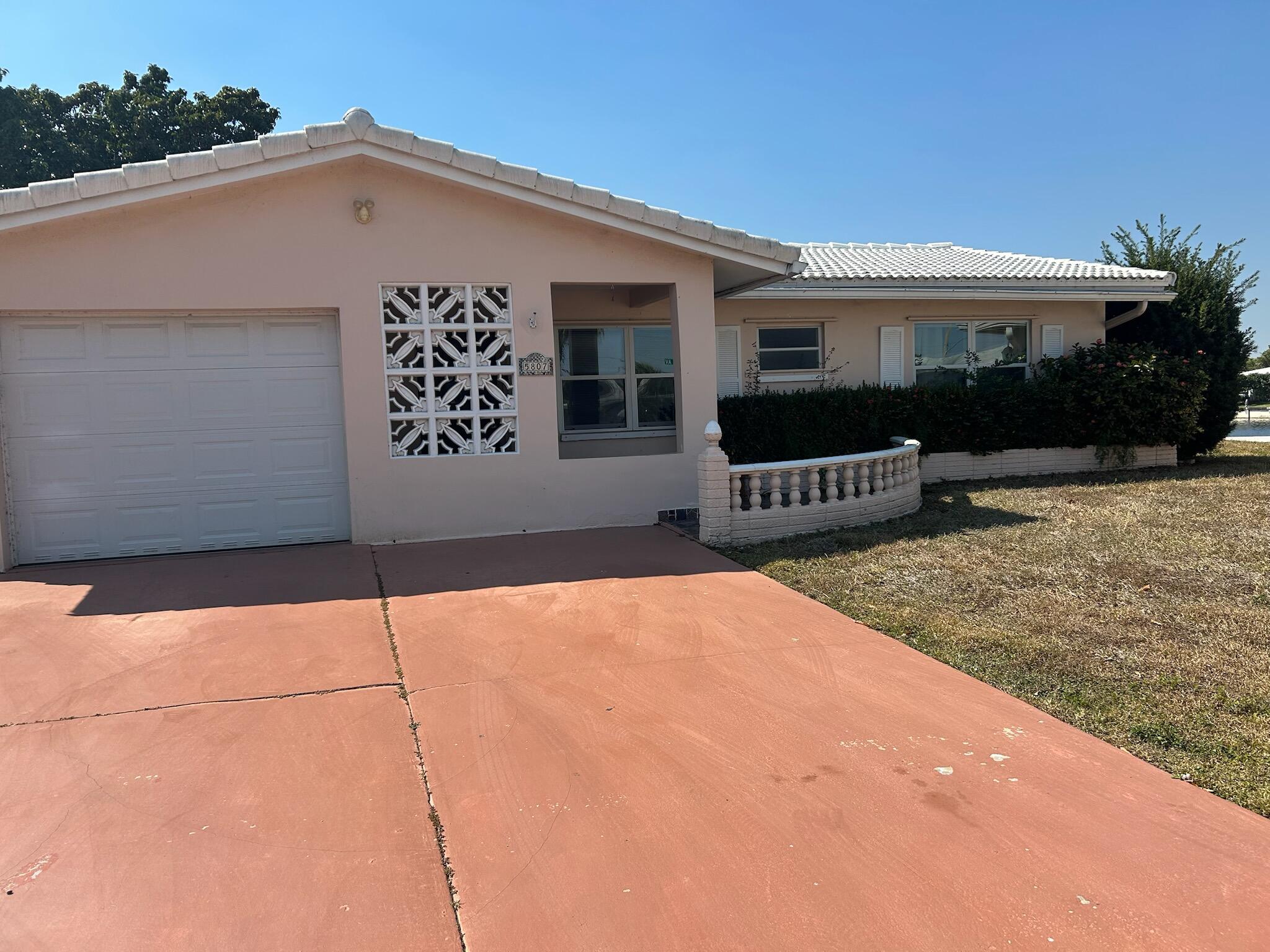 Mainlands Of Tamarac Lake - Residential