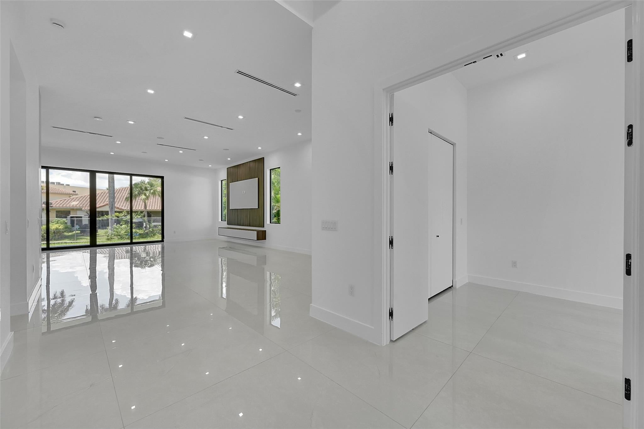 656 NW 21st Street
