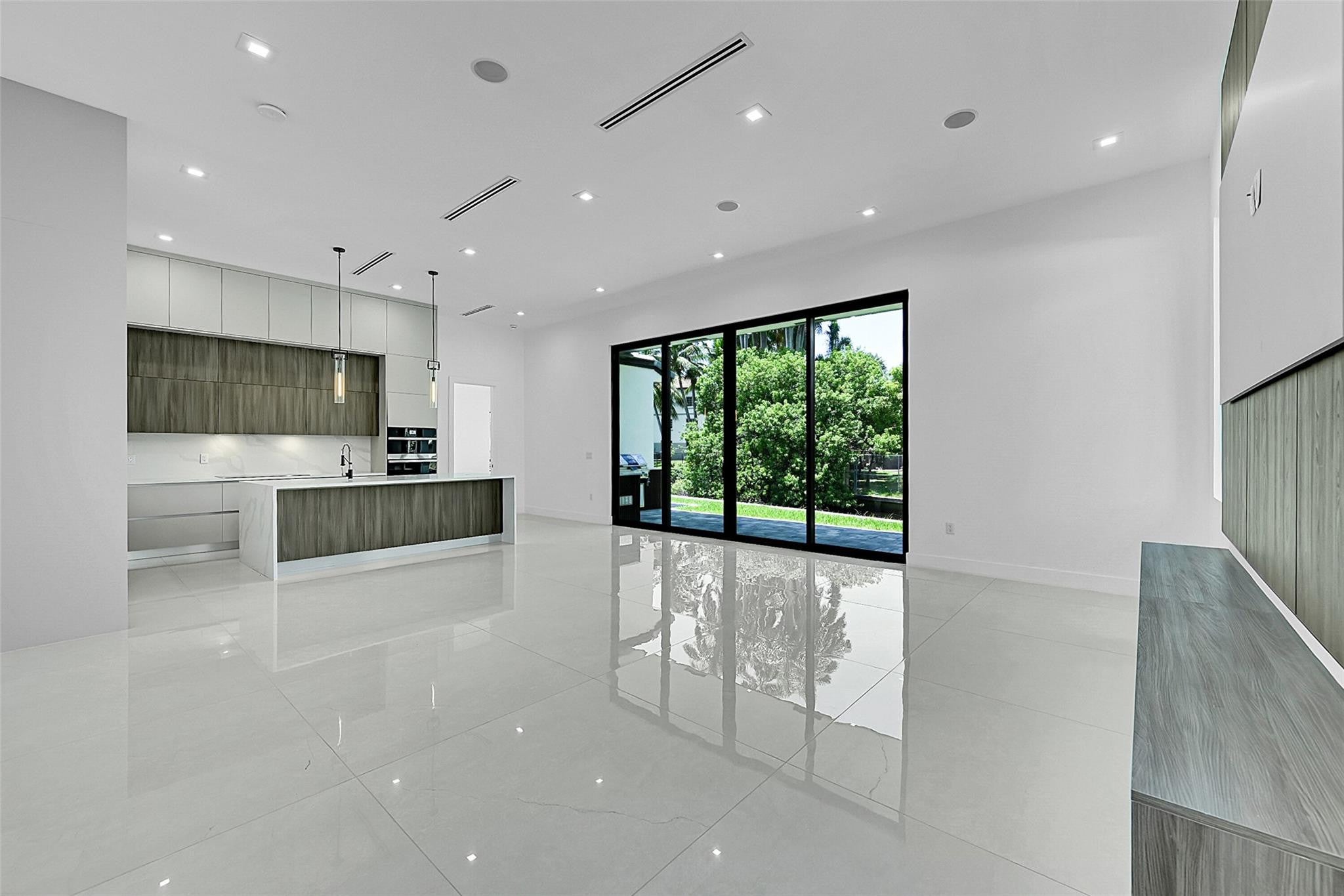 656 NW 21st Street