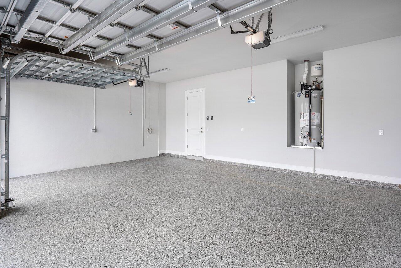 ROYAL PALM POLO - Residential