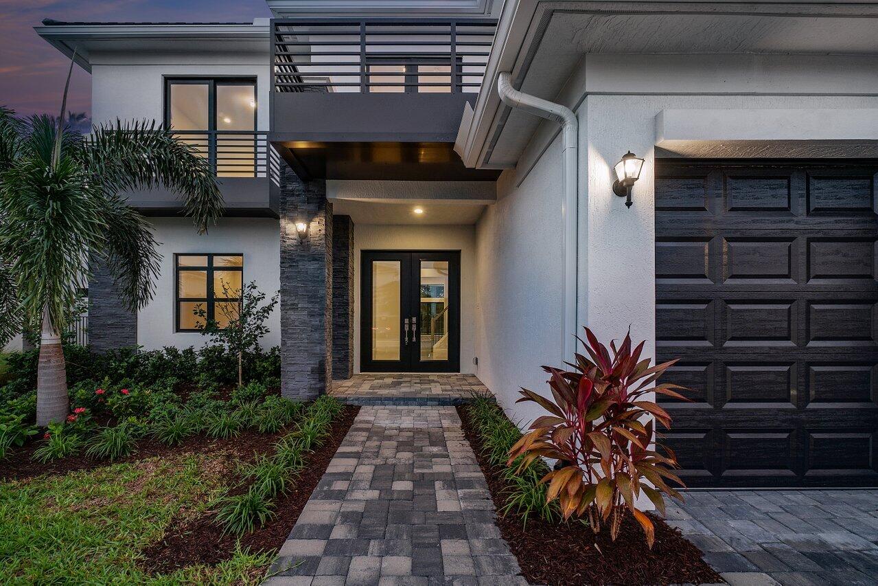 ROYAL PALM POLO - Residential