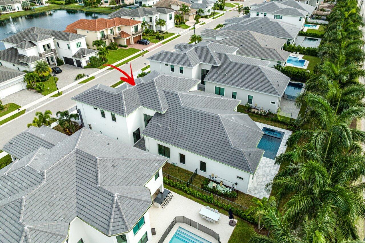 ROYAL PALM POLO - Residential