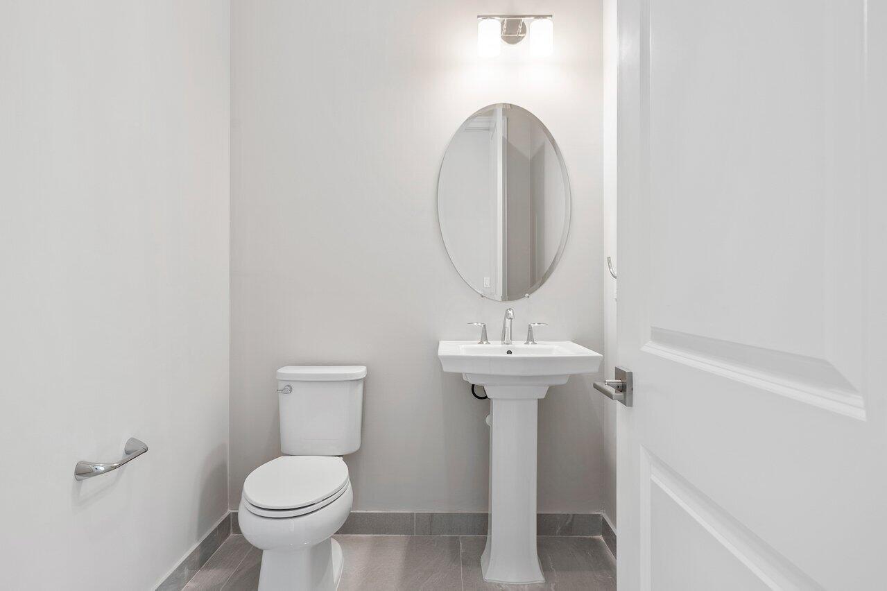 ROYAL PALM POLO - Residential